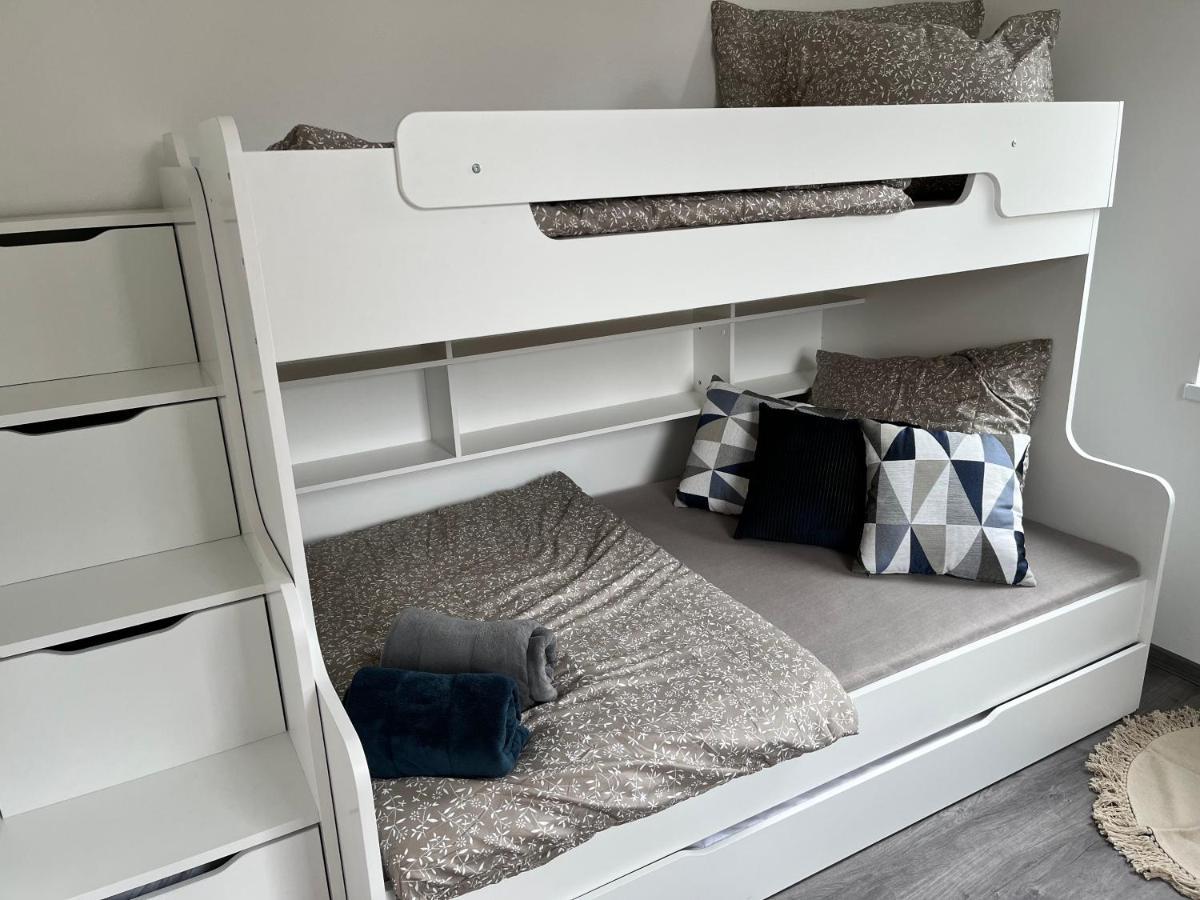 Apartman Jestrabi Lipno แชร์นาฟ โปชูมาวี ภายนอก รูปภาพ
