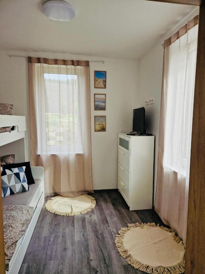 Apartman Jestrabi Lipno แชร์นาฟ โปชูมาวี ภายนอก รูปภาพ