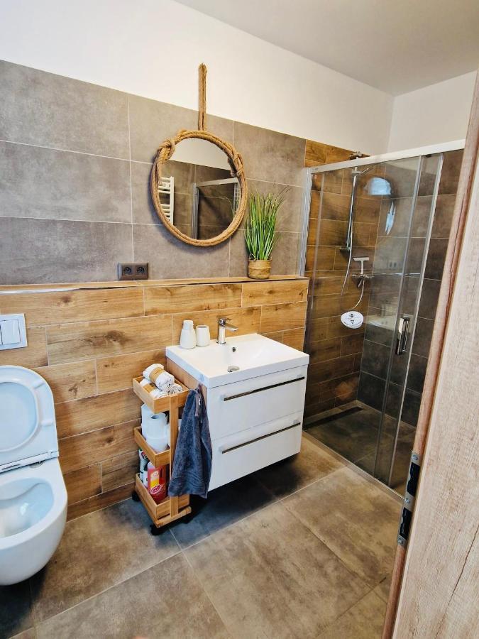 Apartman Jestrabi Lipno แชร์นาฟ โปชูมาวี ภายนอก รูปภาพ