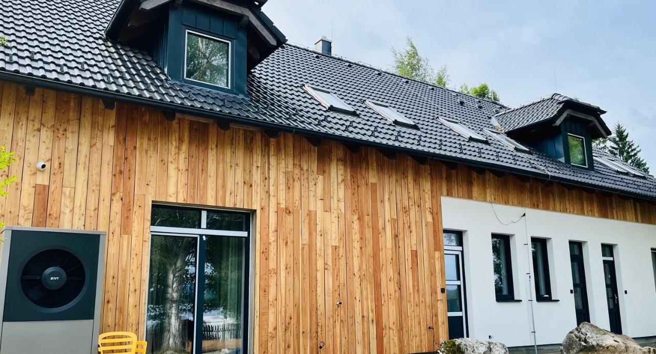 Apartman Jestrabi Lipno แชร์นาฟ โปชูมาวี ภายนอก รูปภาพ