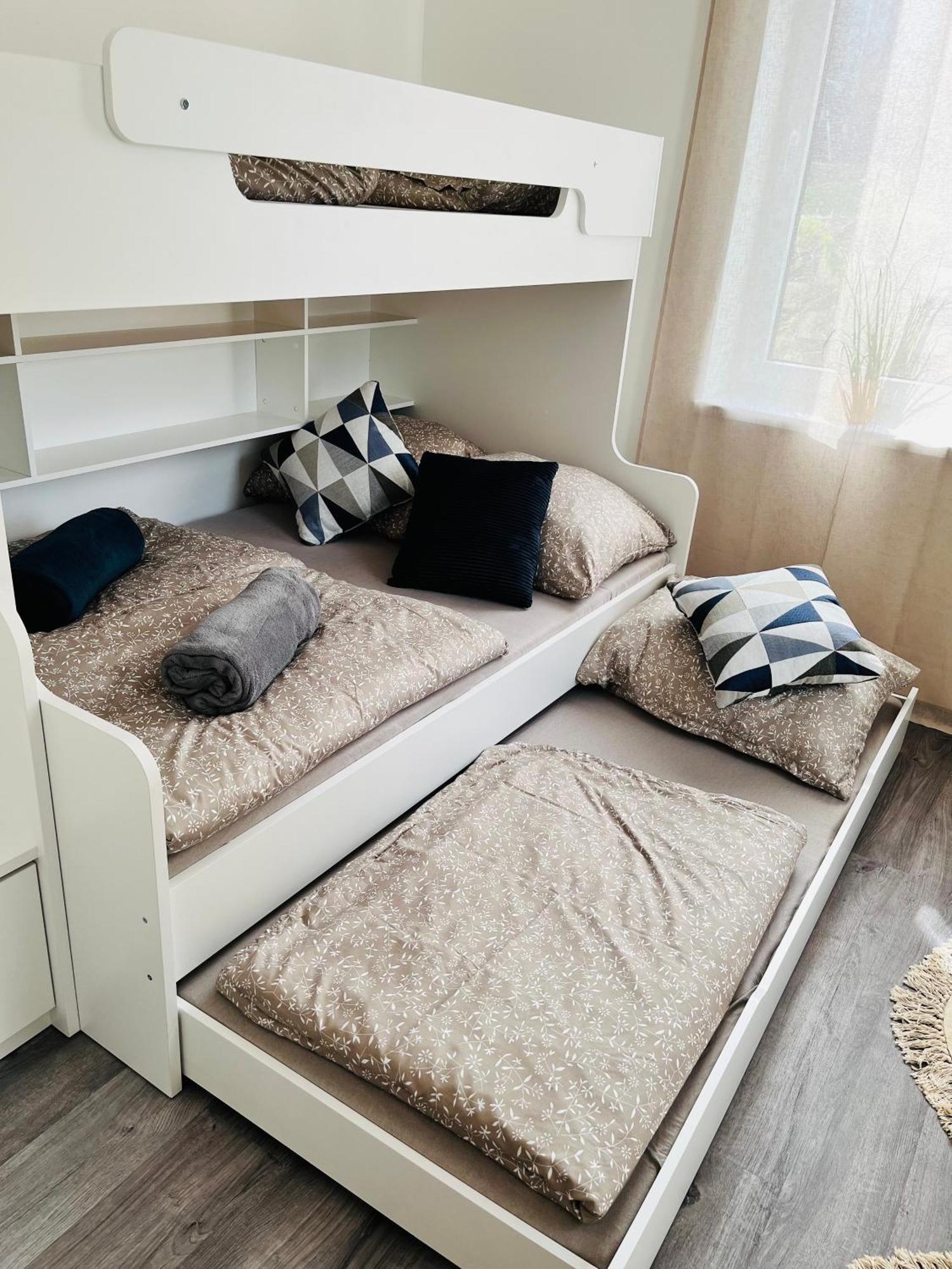 Apartman Jestrabi Lipno แชร์นาฟ โปชูมาวี ภายนอก รูปภาพ